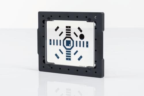 O-SELECT Check, calibrated product photo Front View L